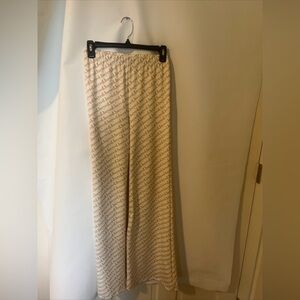 Chic Boyed Wide Leg Pants - Fitted On Top